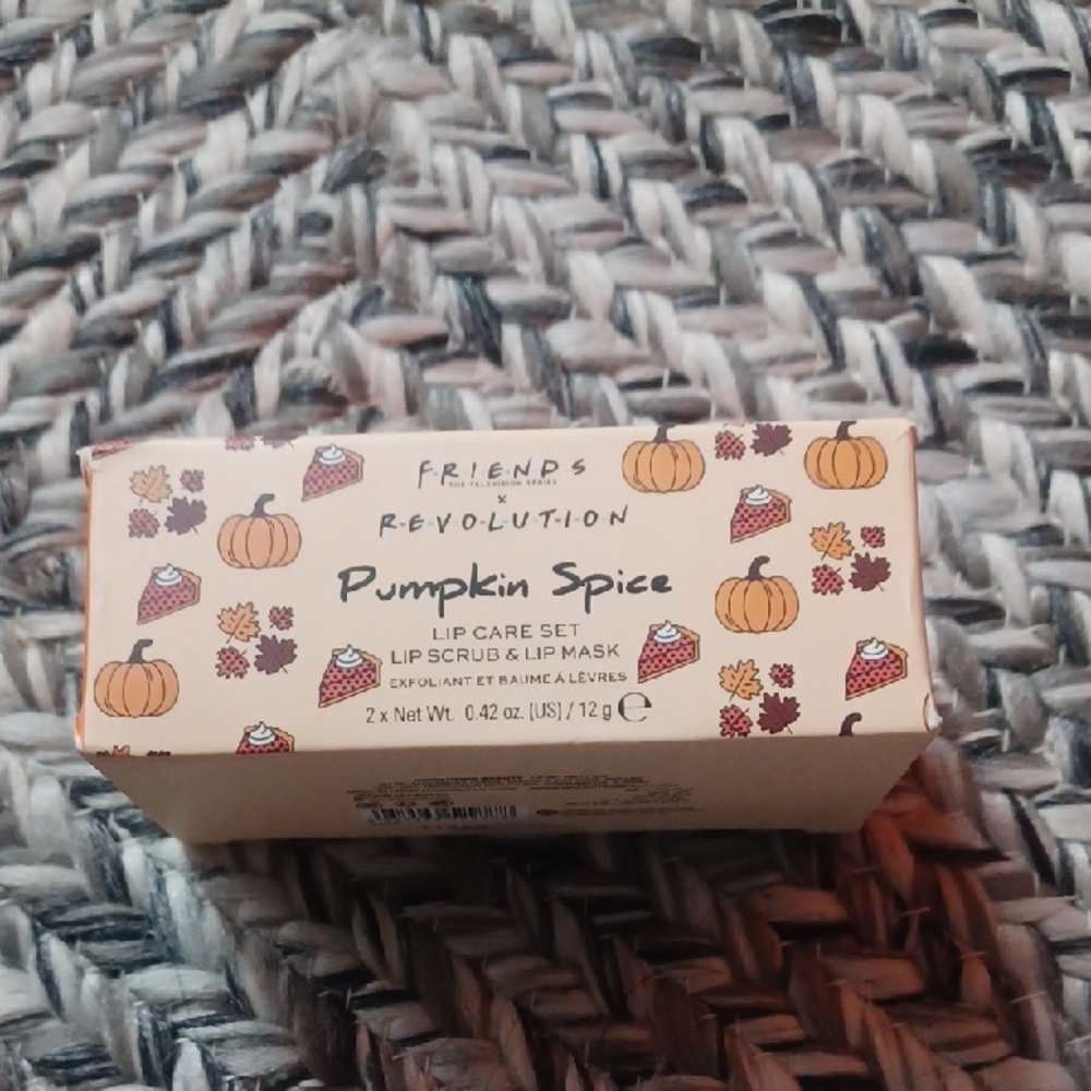 Revolution Friends Pumpkin Spice Lip Care Set